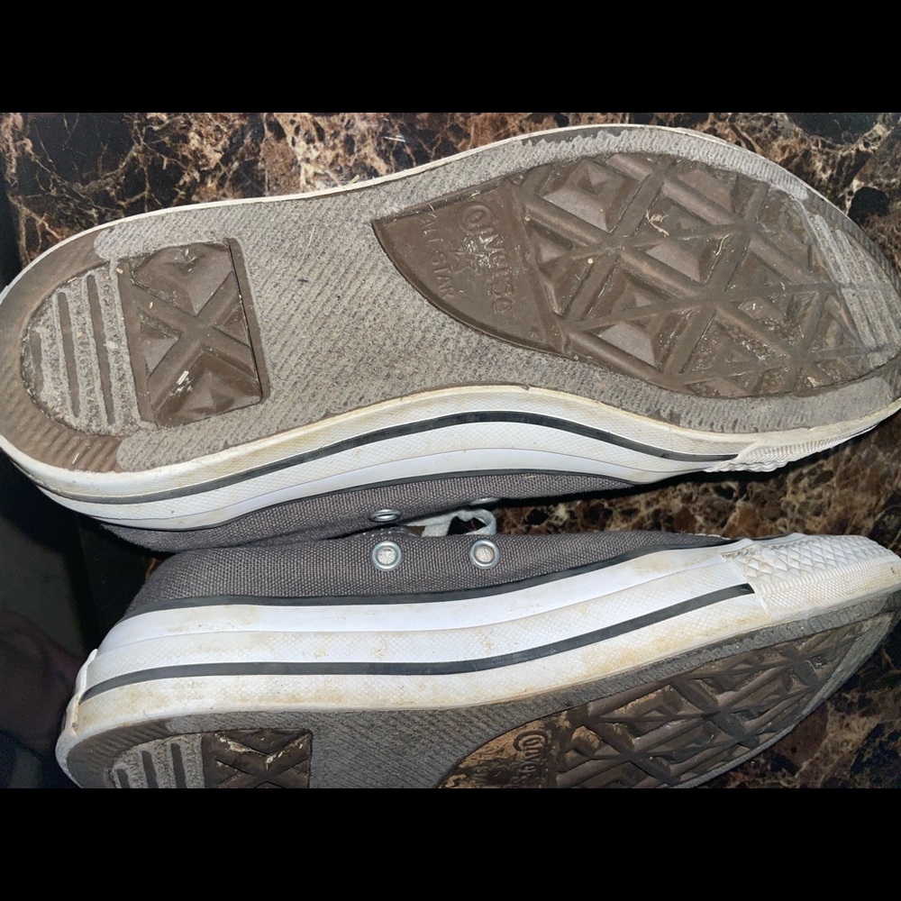 Convers - Picture 3 of 3